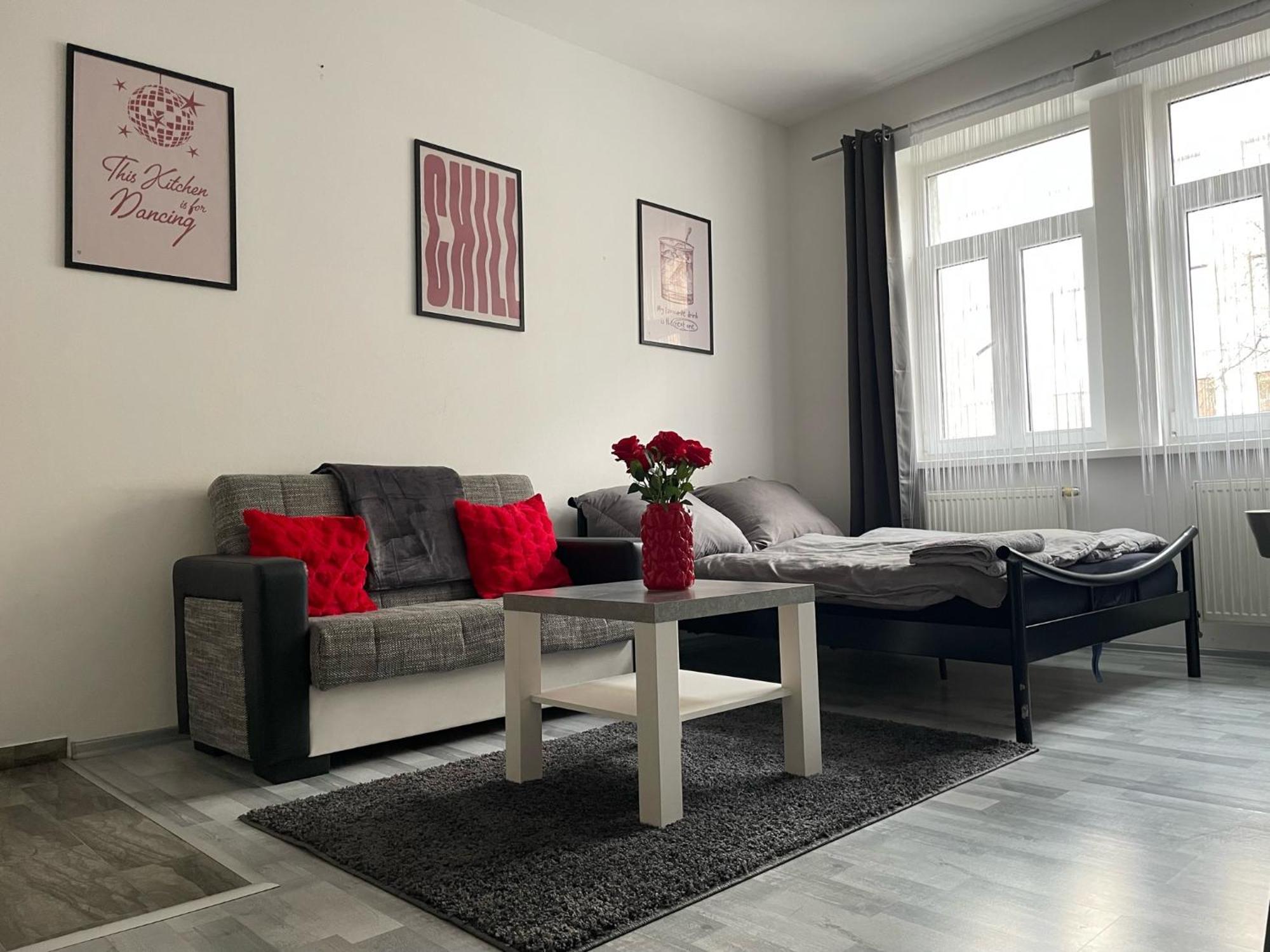 Tiffany Apartment In The City Center Bratislava Buitenkant foto