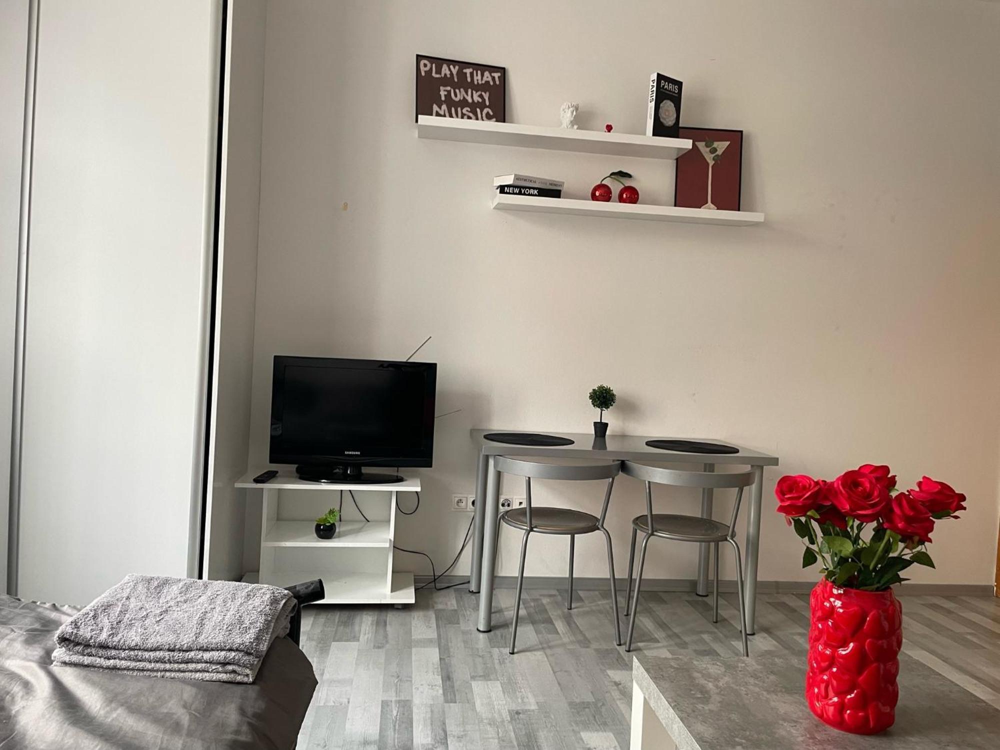 Tiffany Apartment In The City Center Bratislava Buitenkant foto